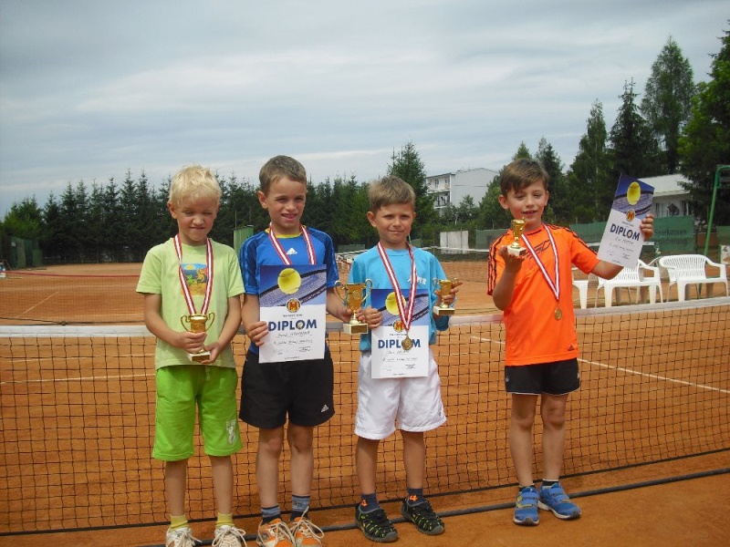 Finalisté a semifinalisté turnaje